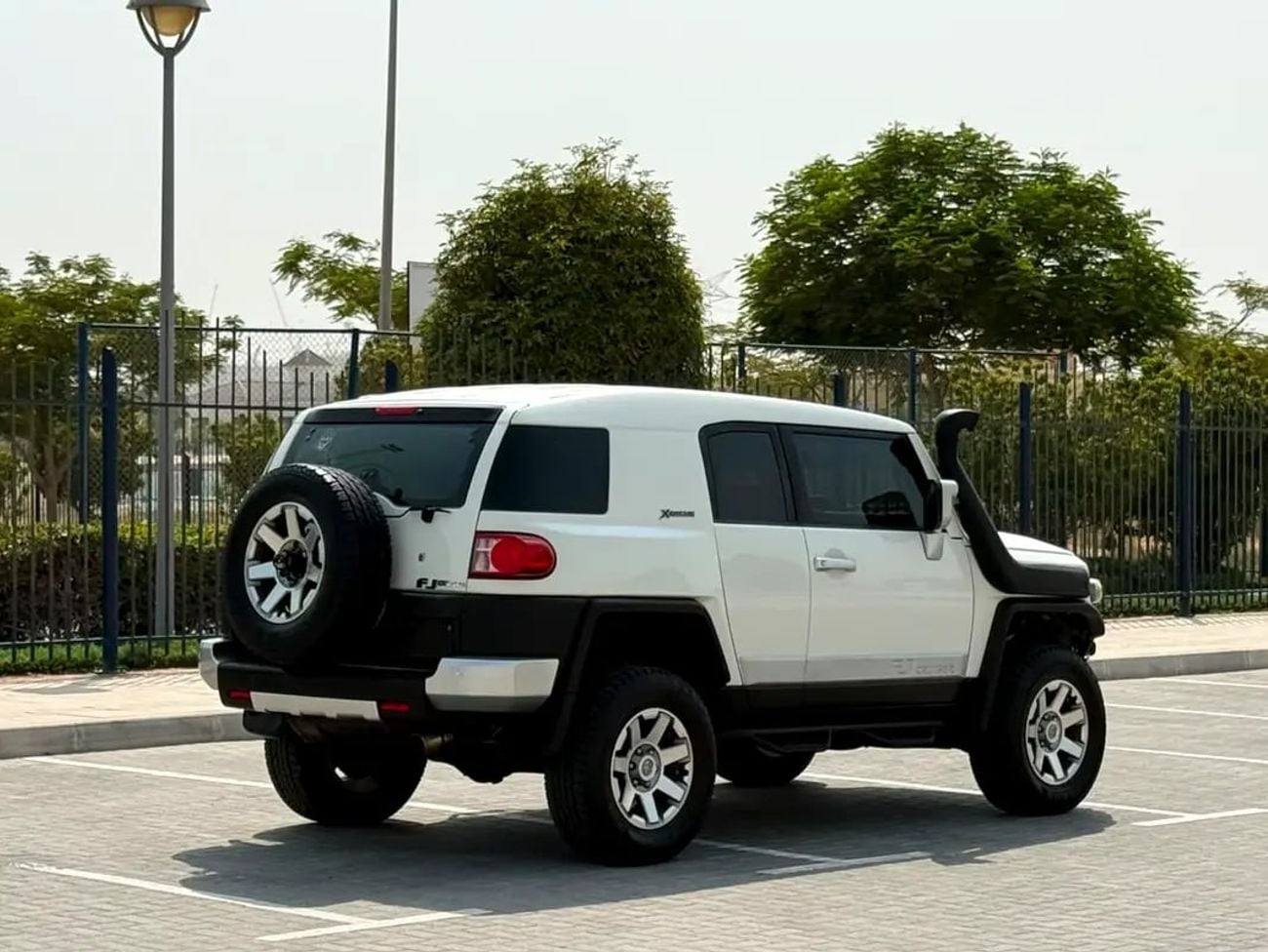 تويوتا إف جي كروزر GXR-Excellent Condition-Bank Finance Available