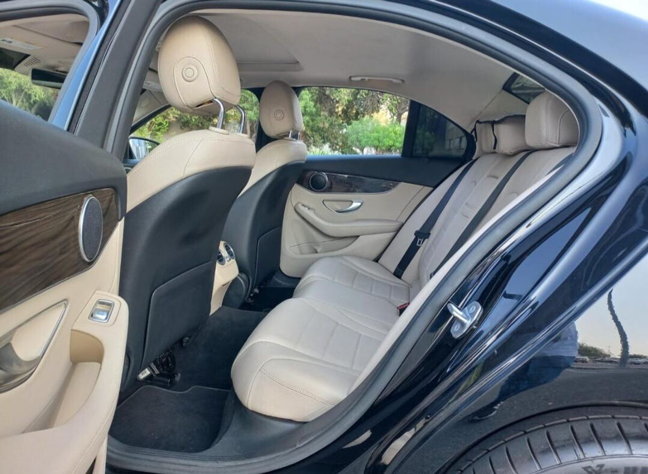 مرسيدس بنز C 300 Sport 2.0L (241 HP)