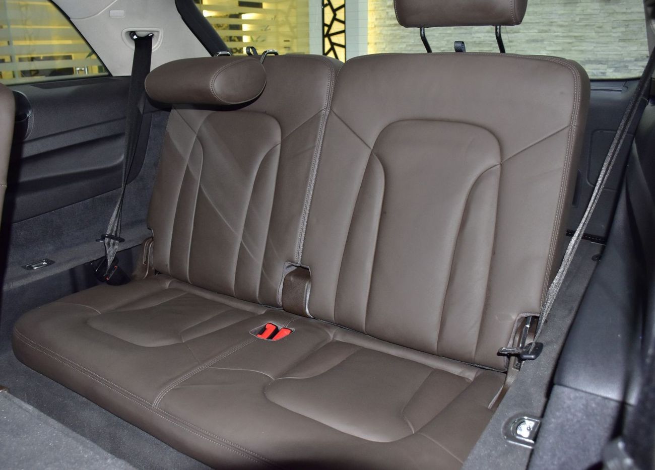 أودي Q7 EXCELLENT DEAL for our Audi Q7 S-Line ( 2014 Model ) in White Color GCC Specs