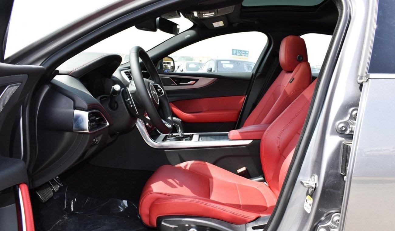 Jaguar XE 2.0 I4 R-Dynamic HSE (300PS) AWD Aut
