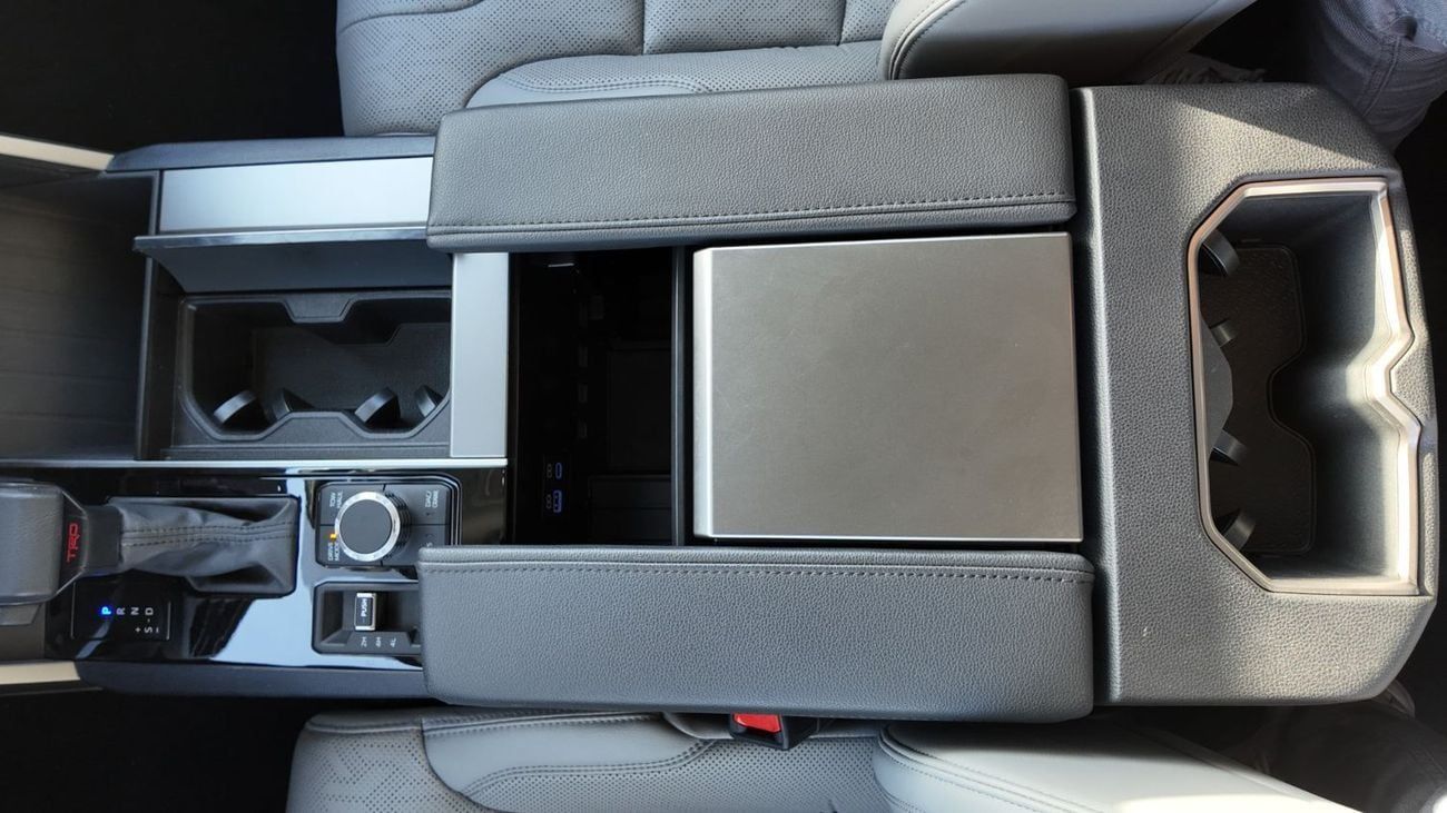 Toyota Sequoia TOYOTA SEQUOIA TRD 3.5 TWIN TURBO HYBRID 2024