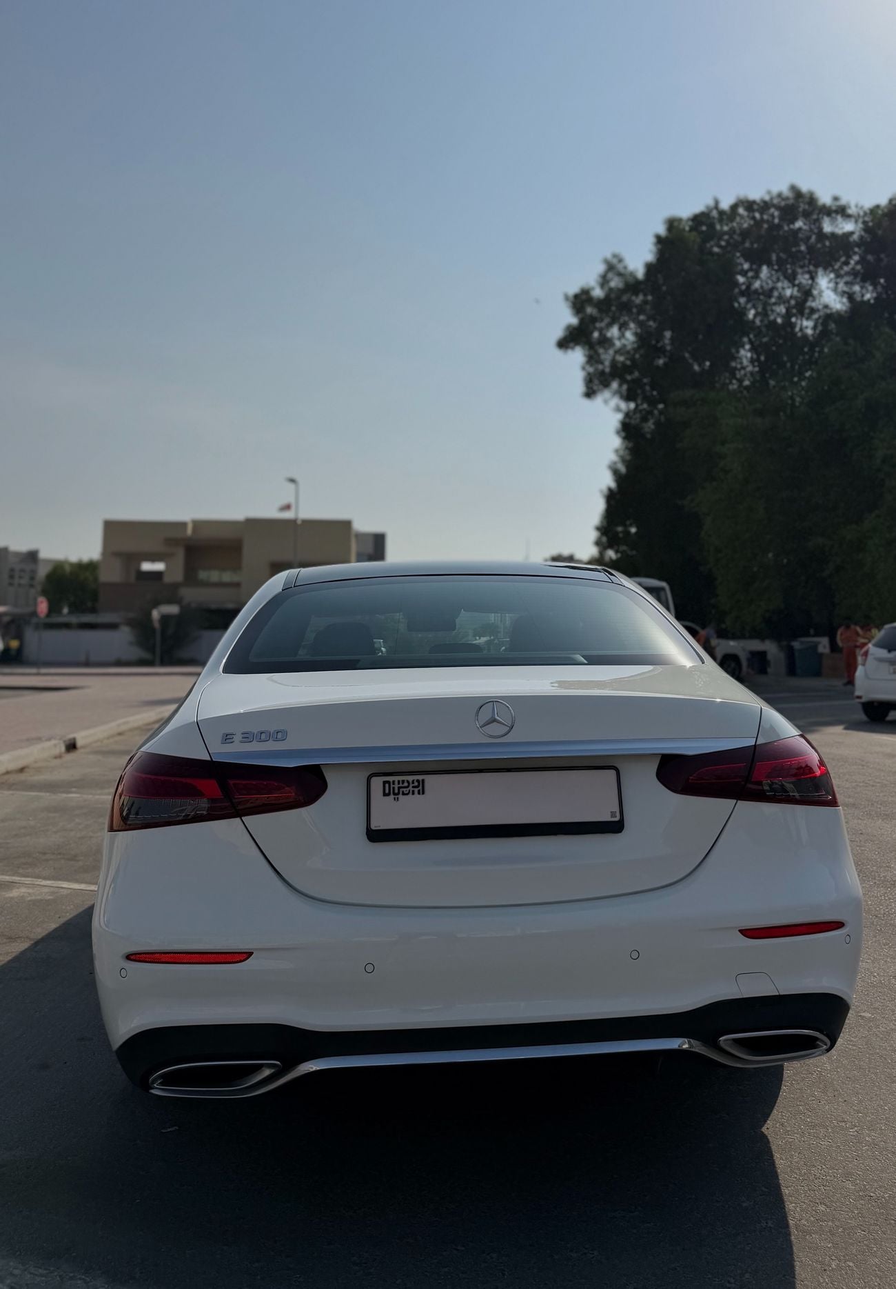 مرسيدس بنز E300 AMG