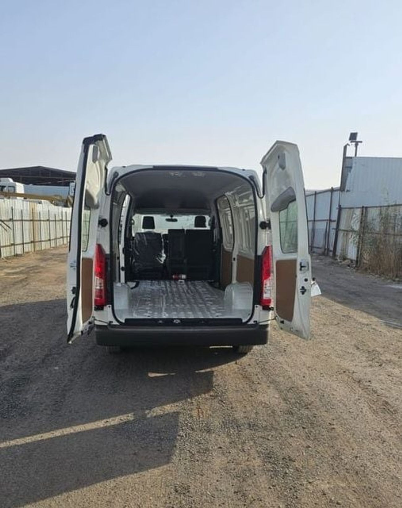 Toyota Hiace HIGH ROOF VAN 3.5L CARGO 2026 GCC 2 BACK DOOR