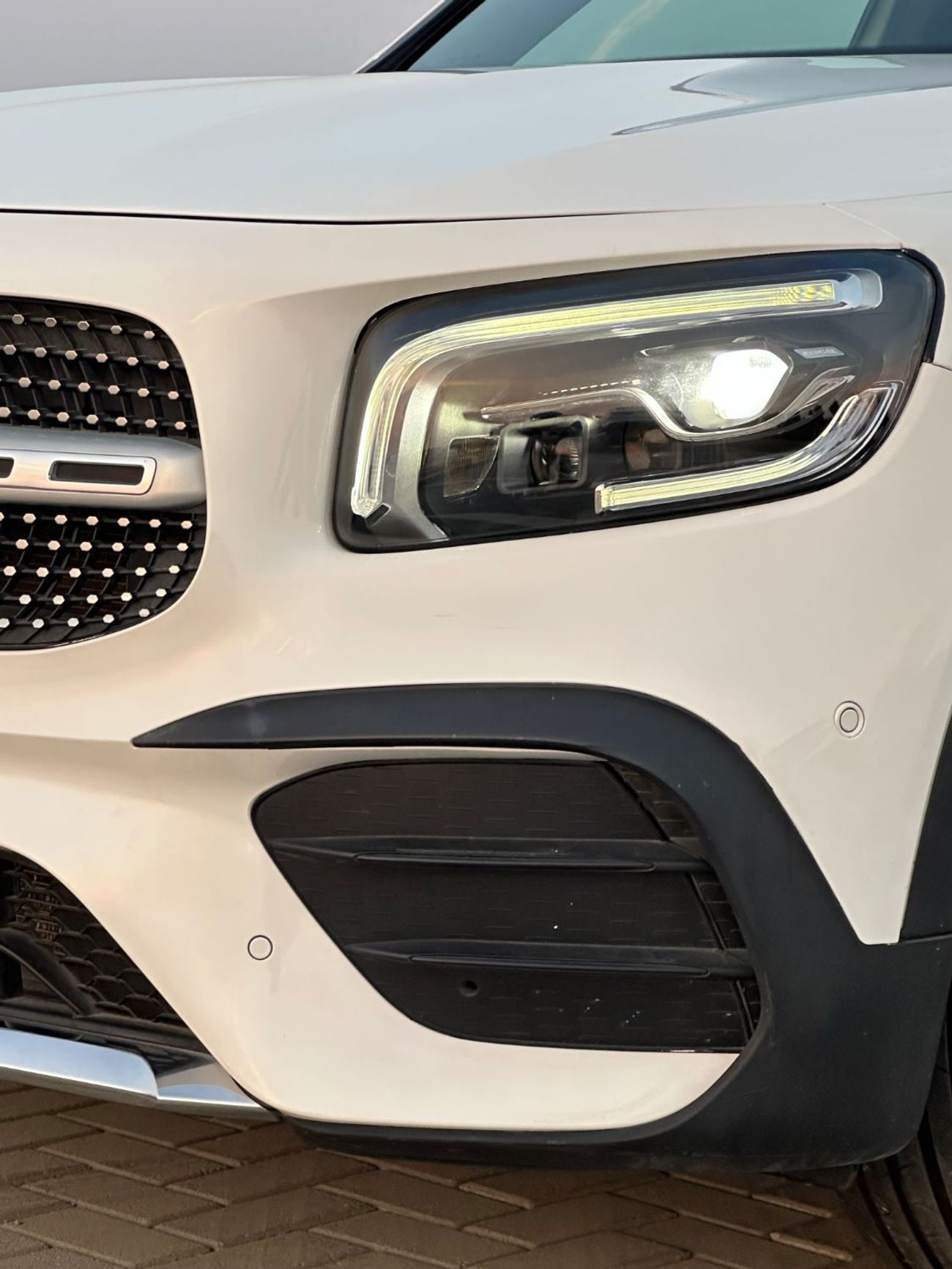 مرسيدس بنز GLB 250 4MATIC