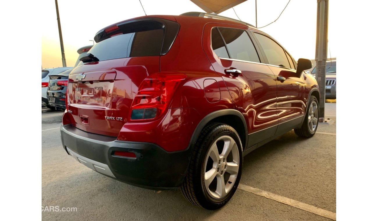 Chevrolet Trax Chevrolet Trax LTZ 2016     Full Option, sunroof, sensors, rear camera, bluetooth, screen, cruise co