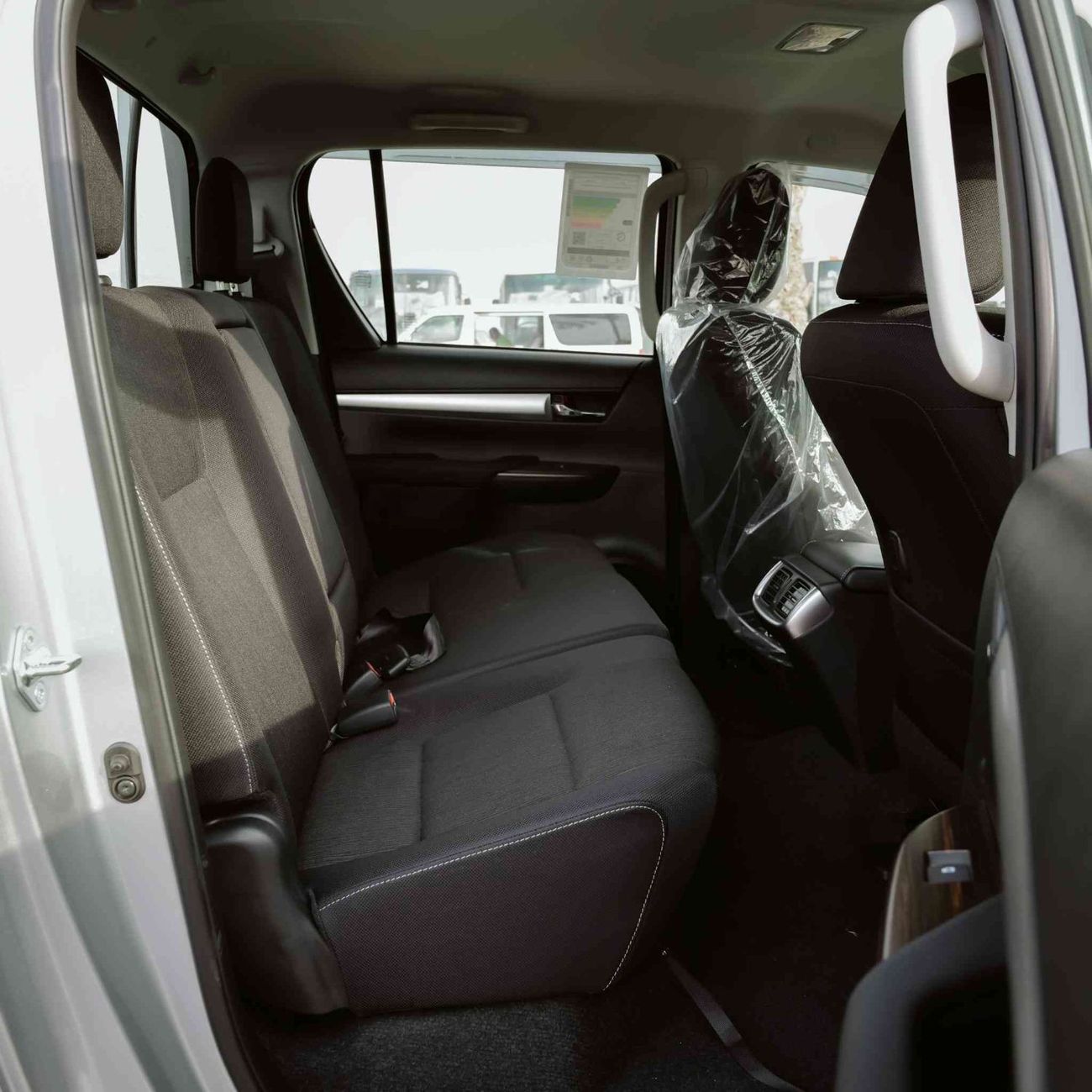 تويوتا هيلوكس GLX AT 2.7L