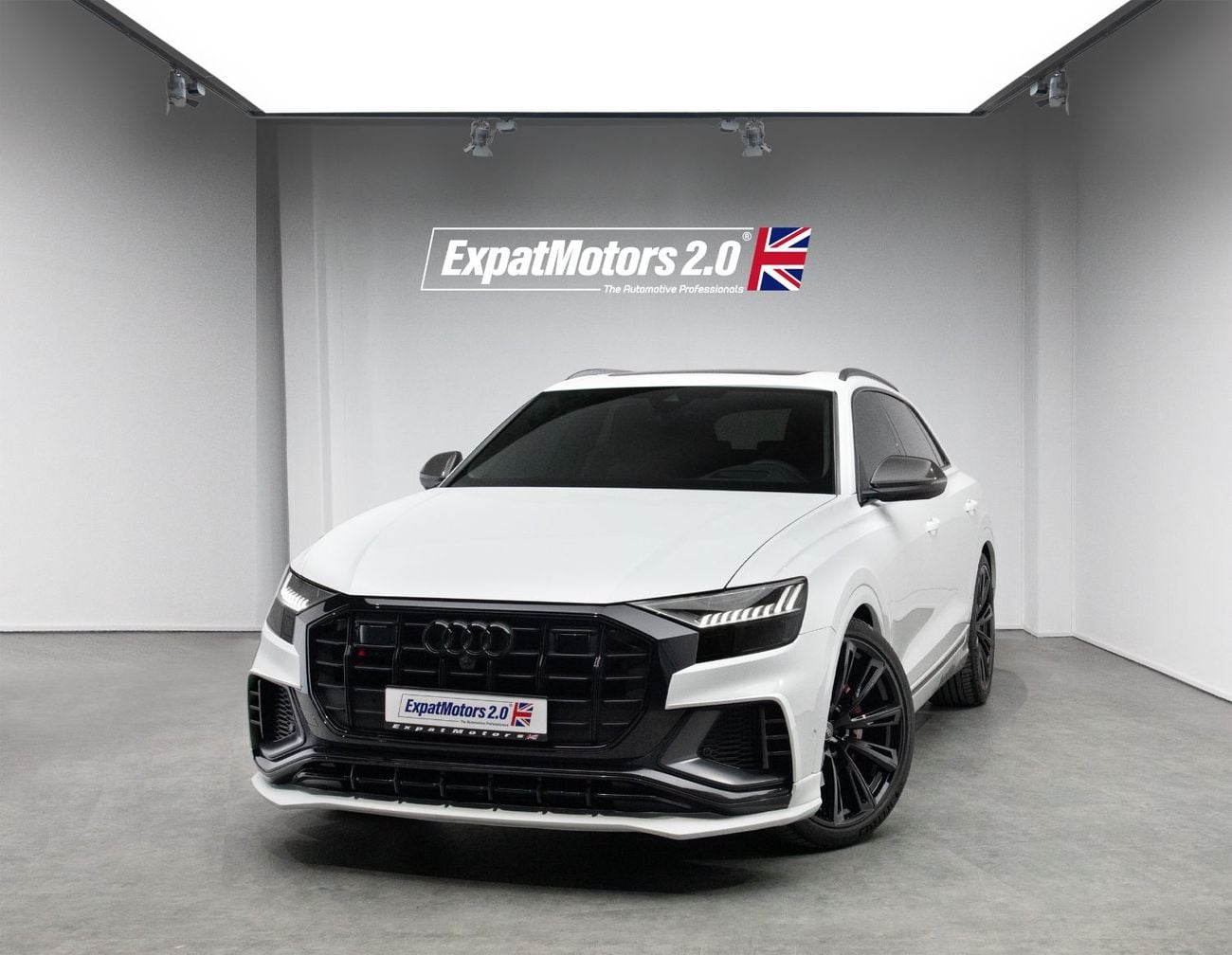 أودي SQ8 4.0 TFSI quattro (507 HP)