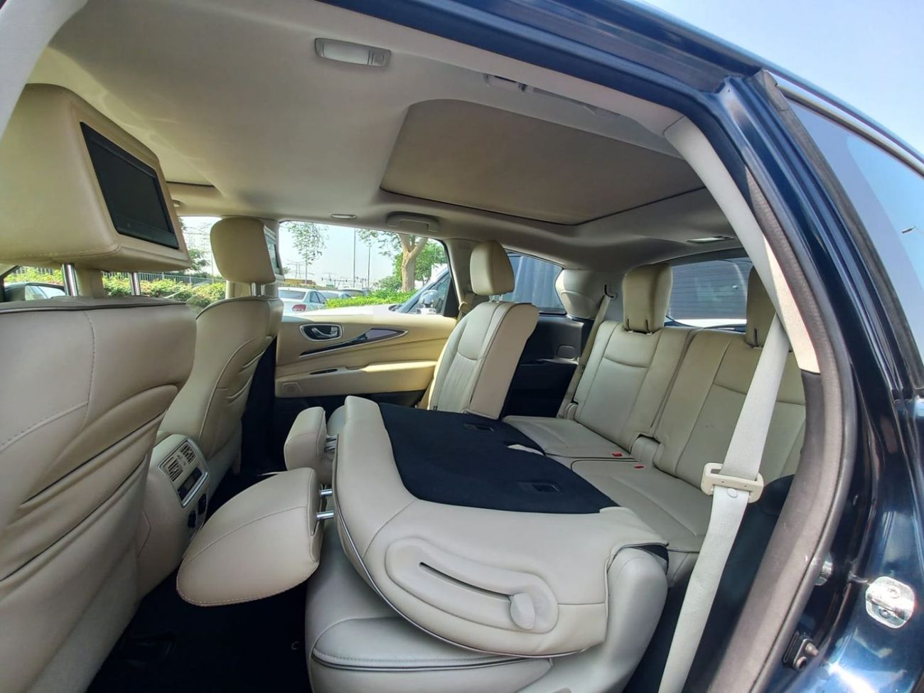 إنفينيتي QX60 Luxury 3.5L