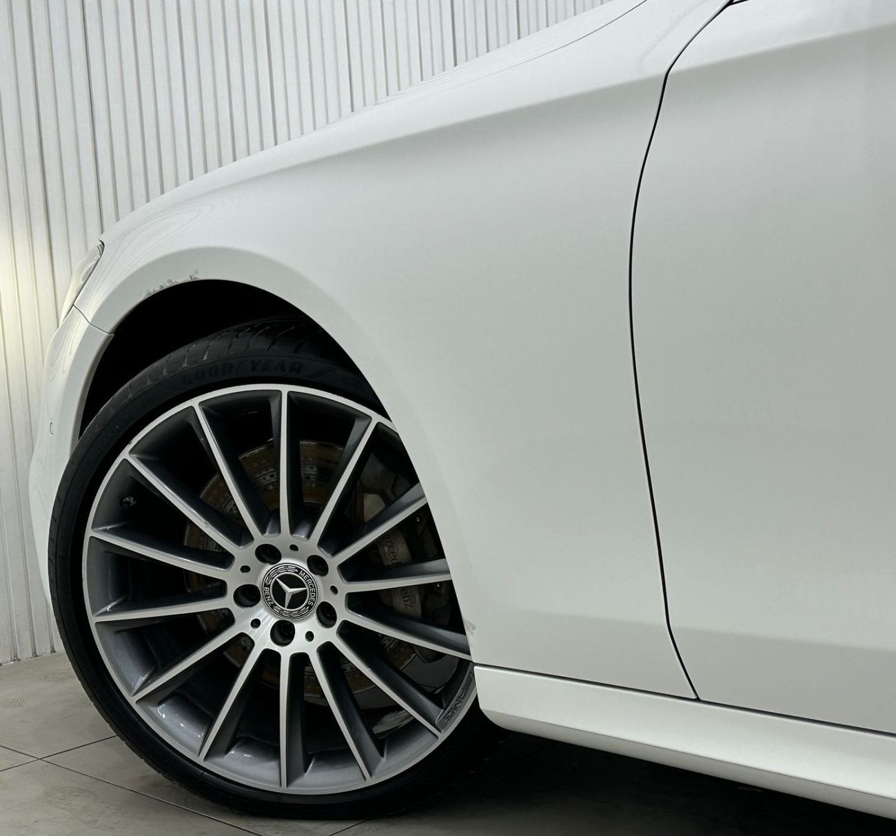 مرسيدس بنز E 350 Std 2019 Mercedes Benz E350 AMG, Warranty, Full Service History, Full Options, GCC