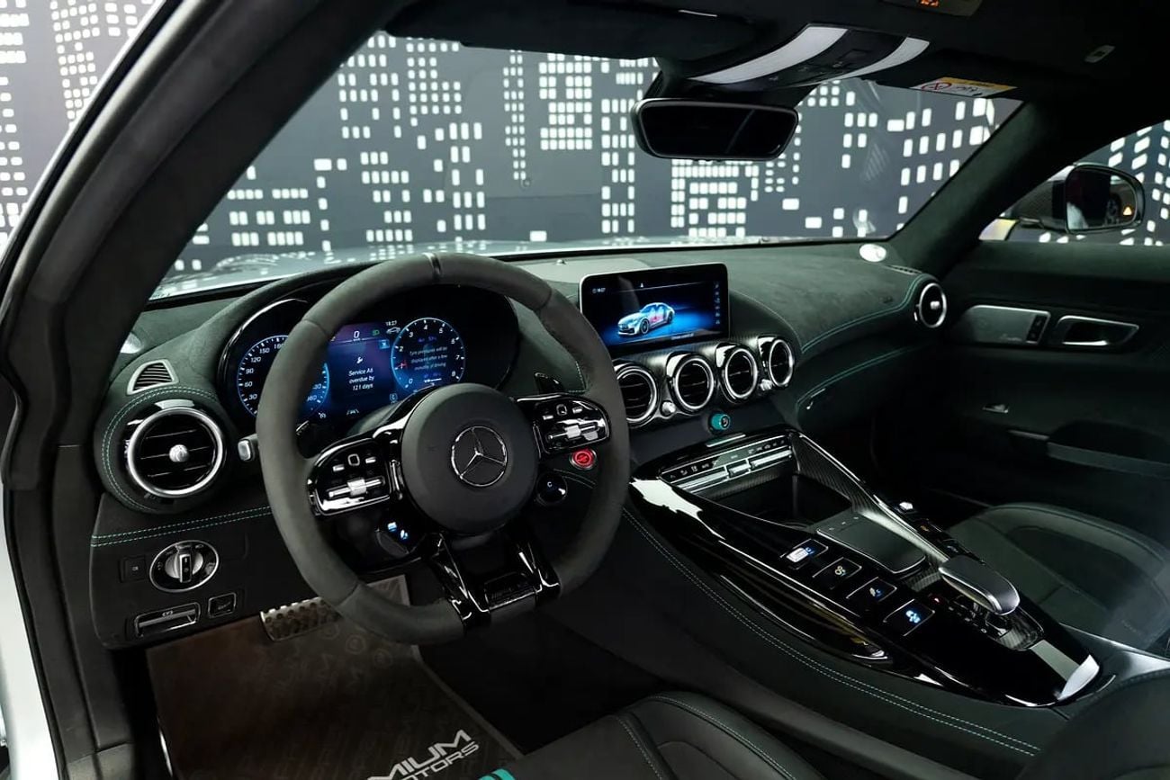 مرسيدس بنز AMG GTR