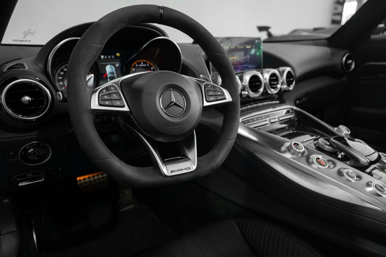 Mercedes-Benz AMG GT S Roadster