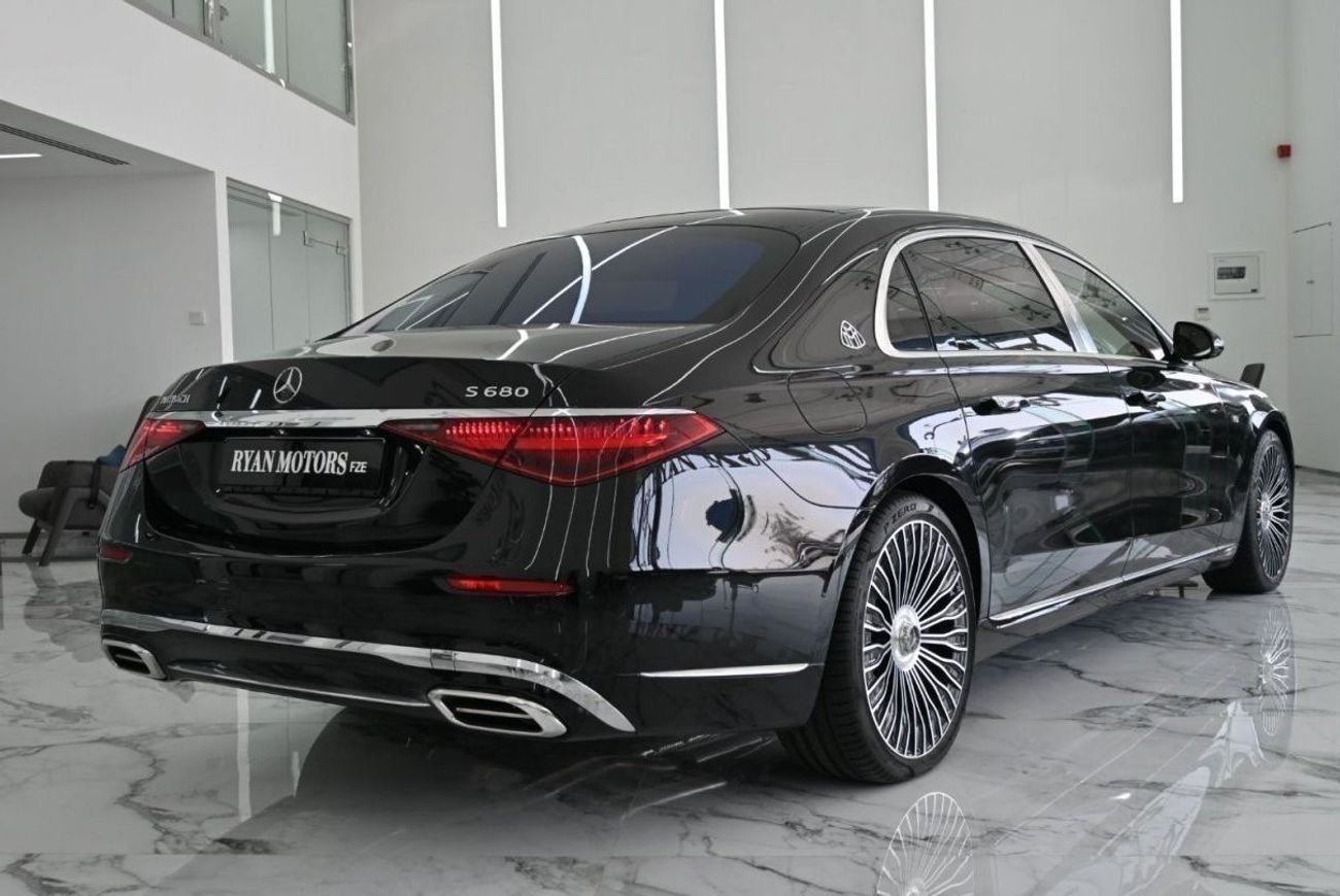 مرسيدس بنز S 680 Mercedes Maybach S680 621-hp 6.0L V12 Biturbo, 9G-TRONIC automatic transmission, Color Black, Model