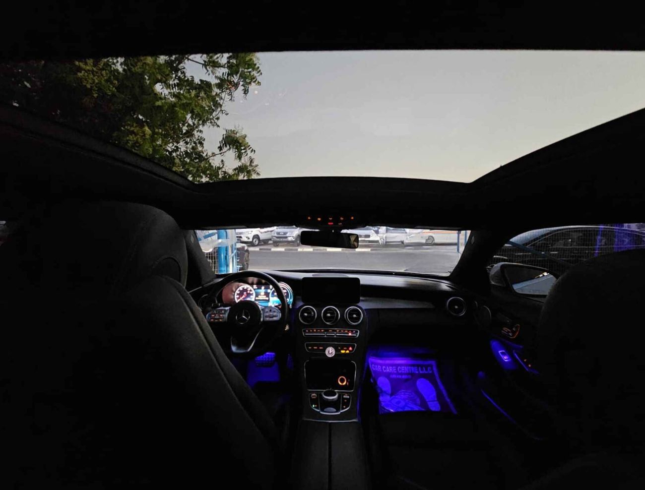 مرسيدس بنز C 300 كوبيه / ECO TURBO V4 / COUPE / MOON ROOF/ 1343 MONTHLY / LOT#06911