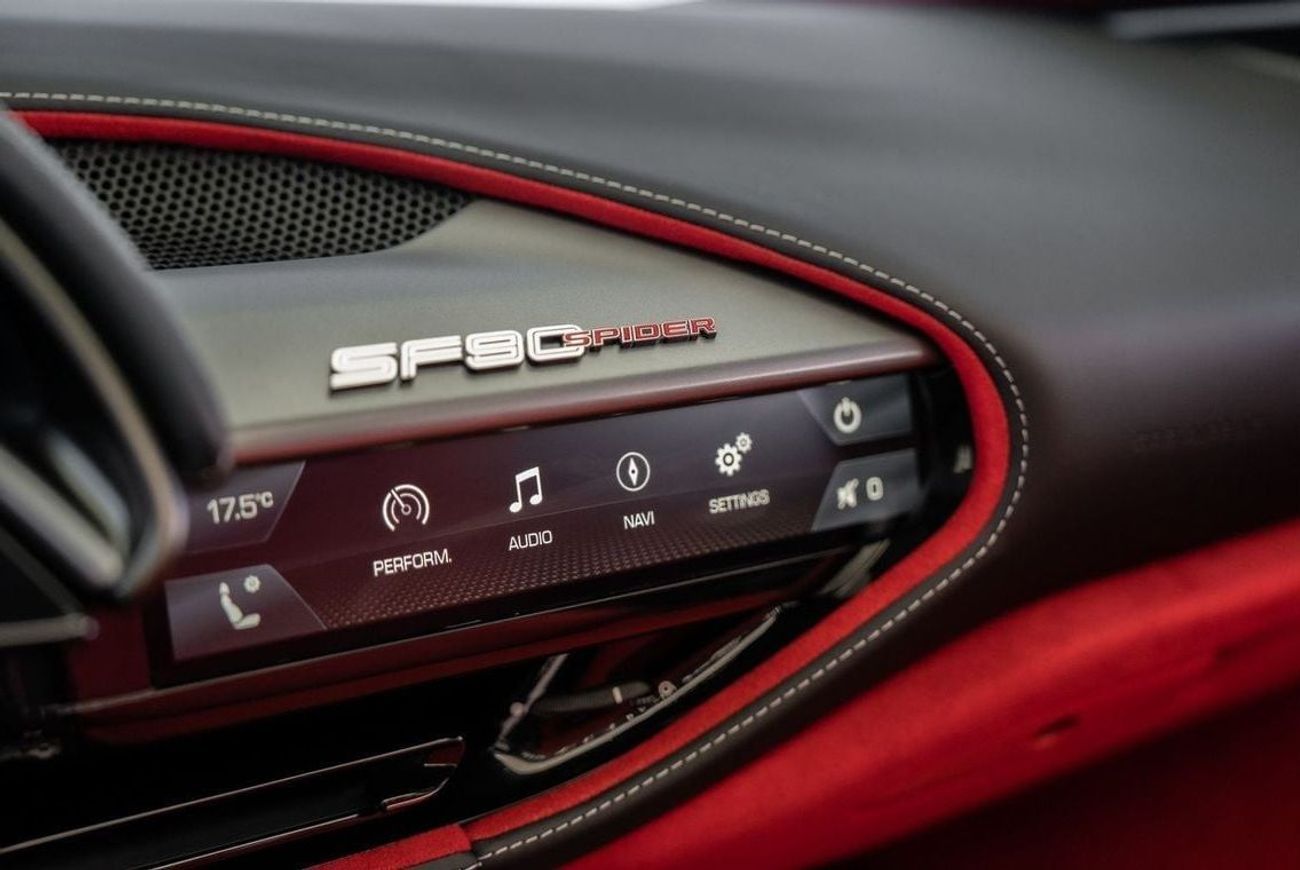 فيراري SF90 سبيدر