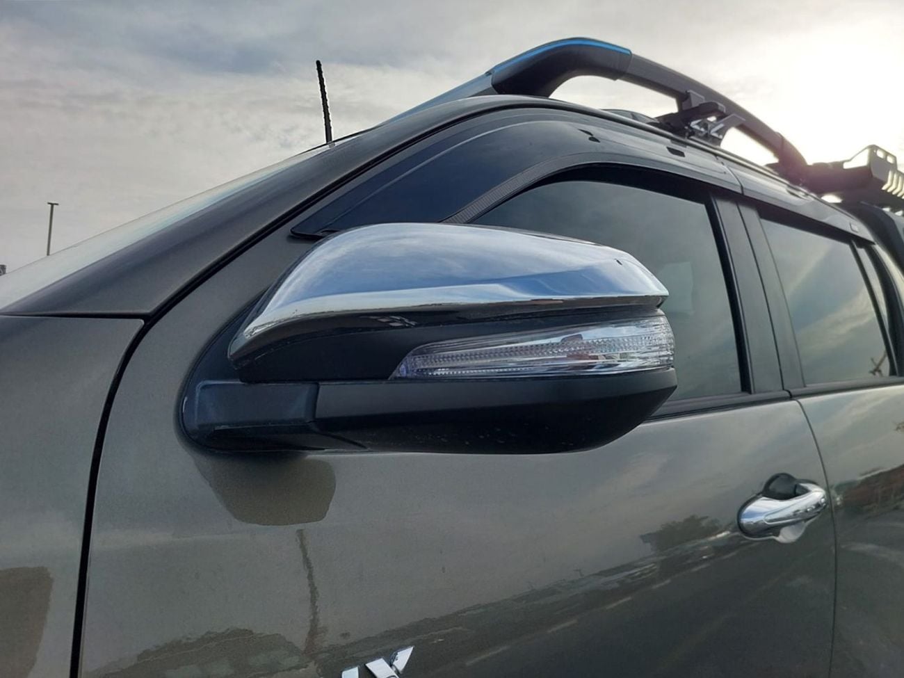 تويوتا هيلوكس TOYOTA HILUX PICKUP RHD 2016 MODEL 2.8 L DIESEL AUTOMATIC(PM79021)