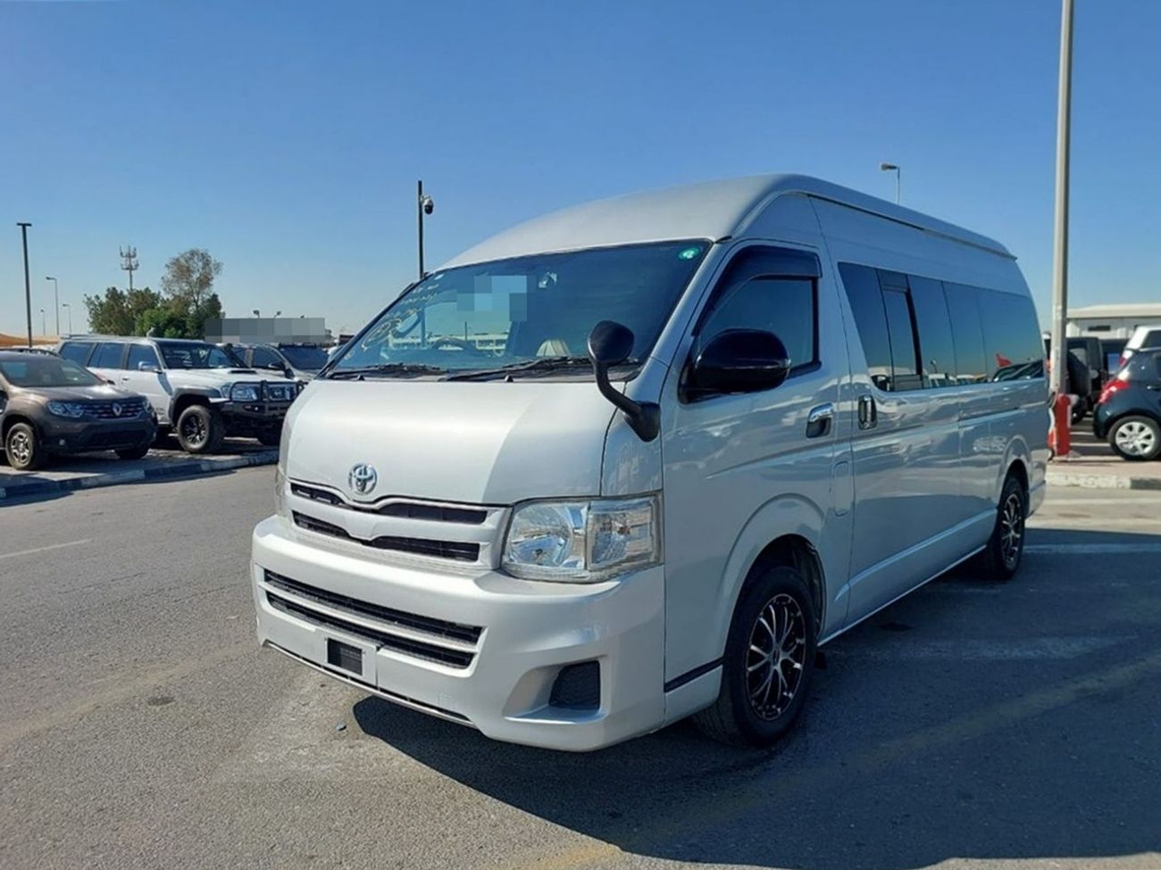 Toyota Hiace TOYOTA HIACE VAN RHD 2011 MODEL 3.0 L DIESEL AUTOMATIC(PM010795)