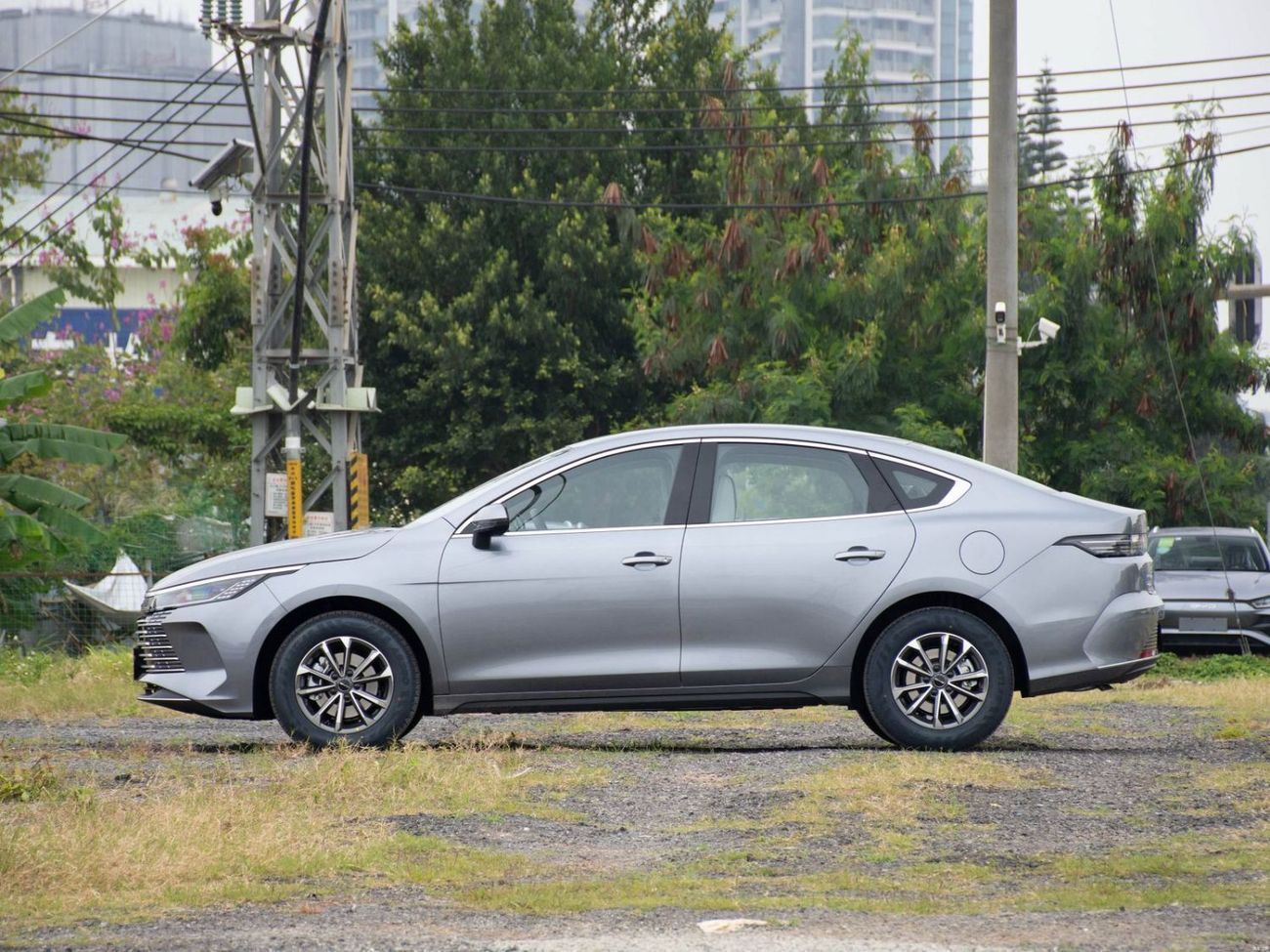 بي واي دي ديسترويار 05 luxury