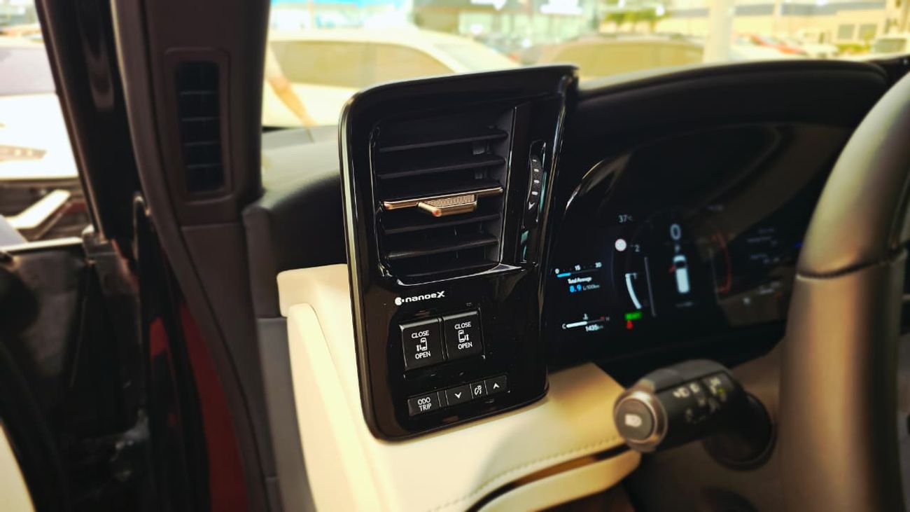 لكزس LM 350h STD (NON GCC)