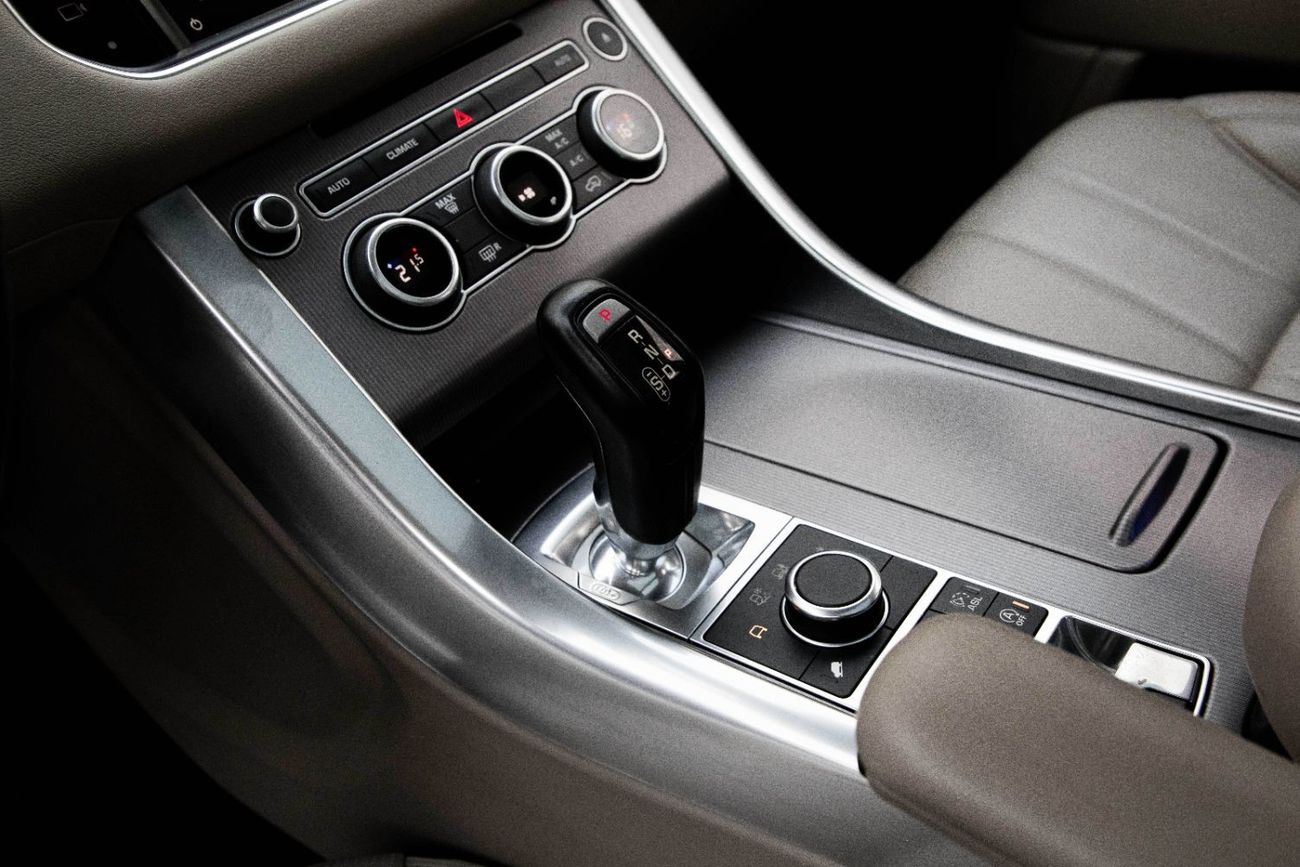 Land Rover Range Rover Sport HSE | 2,731 P.M (4 Years)⁣ | 0% Downpayment | Warranty & Service Contract Included