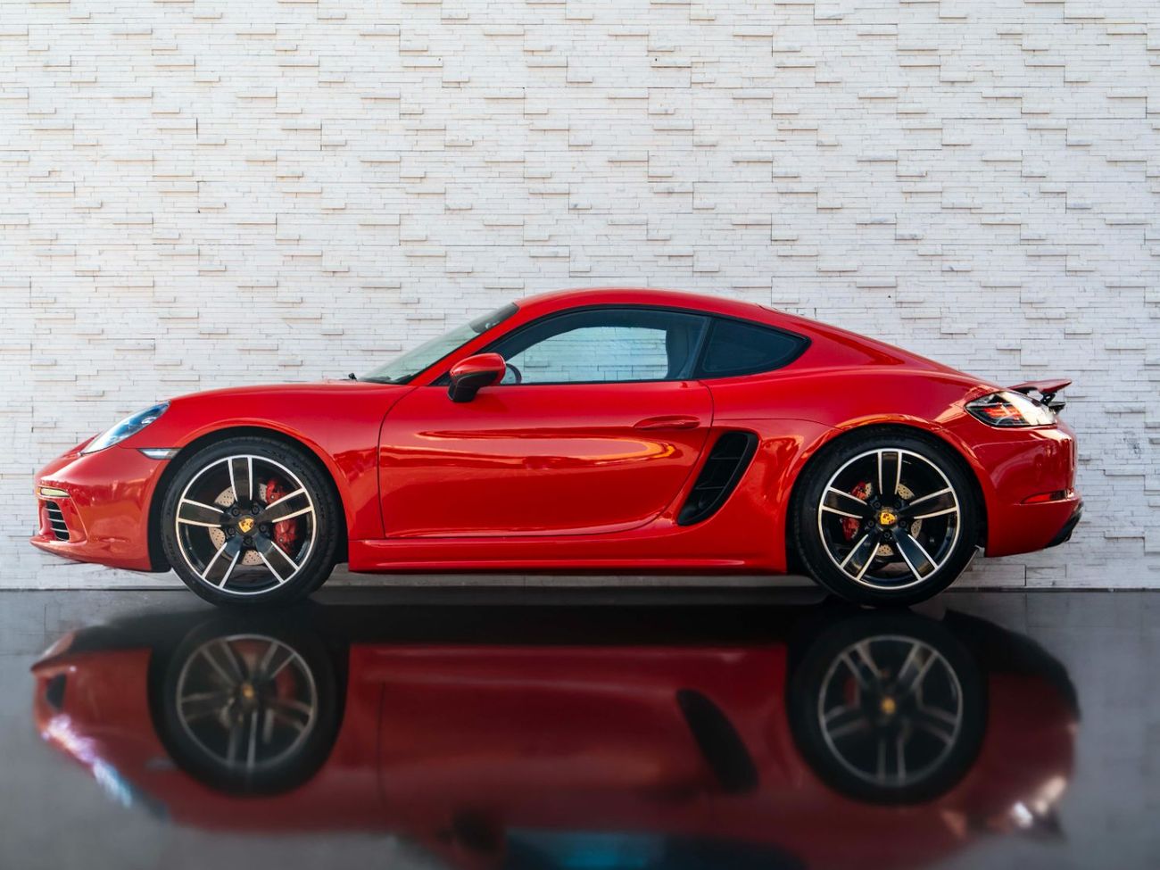 بورش كايمان S