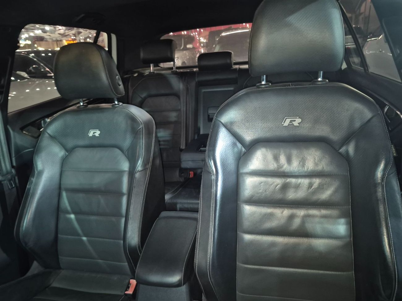 فولكس واجن جولف ار