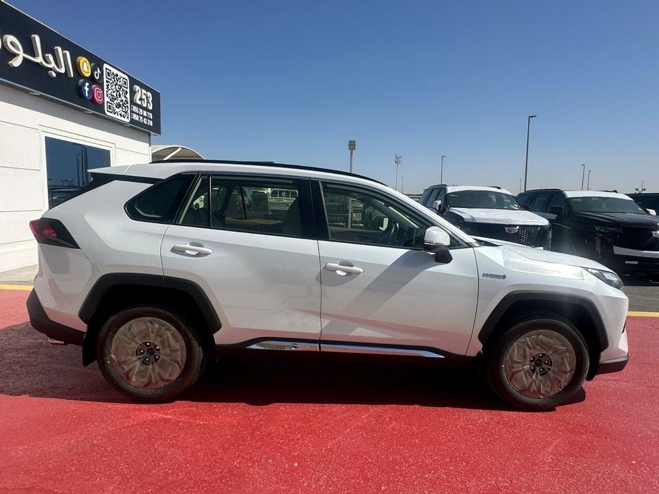 تويوتا راف ٤ 2.5L XLE Hybrid