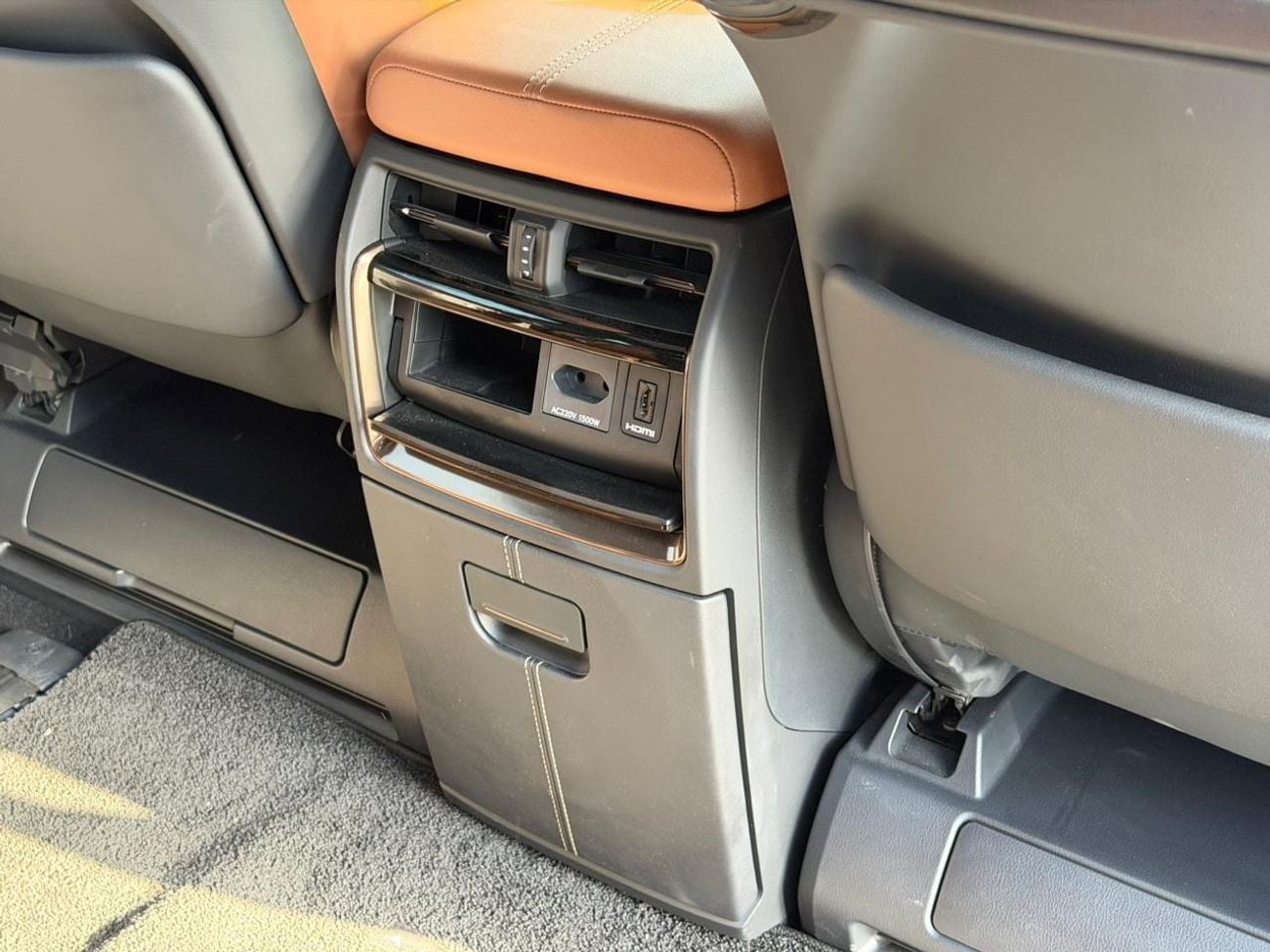 Toyota Alphard 2.5 Petrol / HYBRID / Model 2025