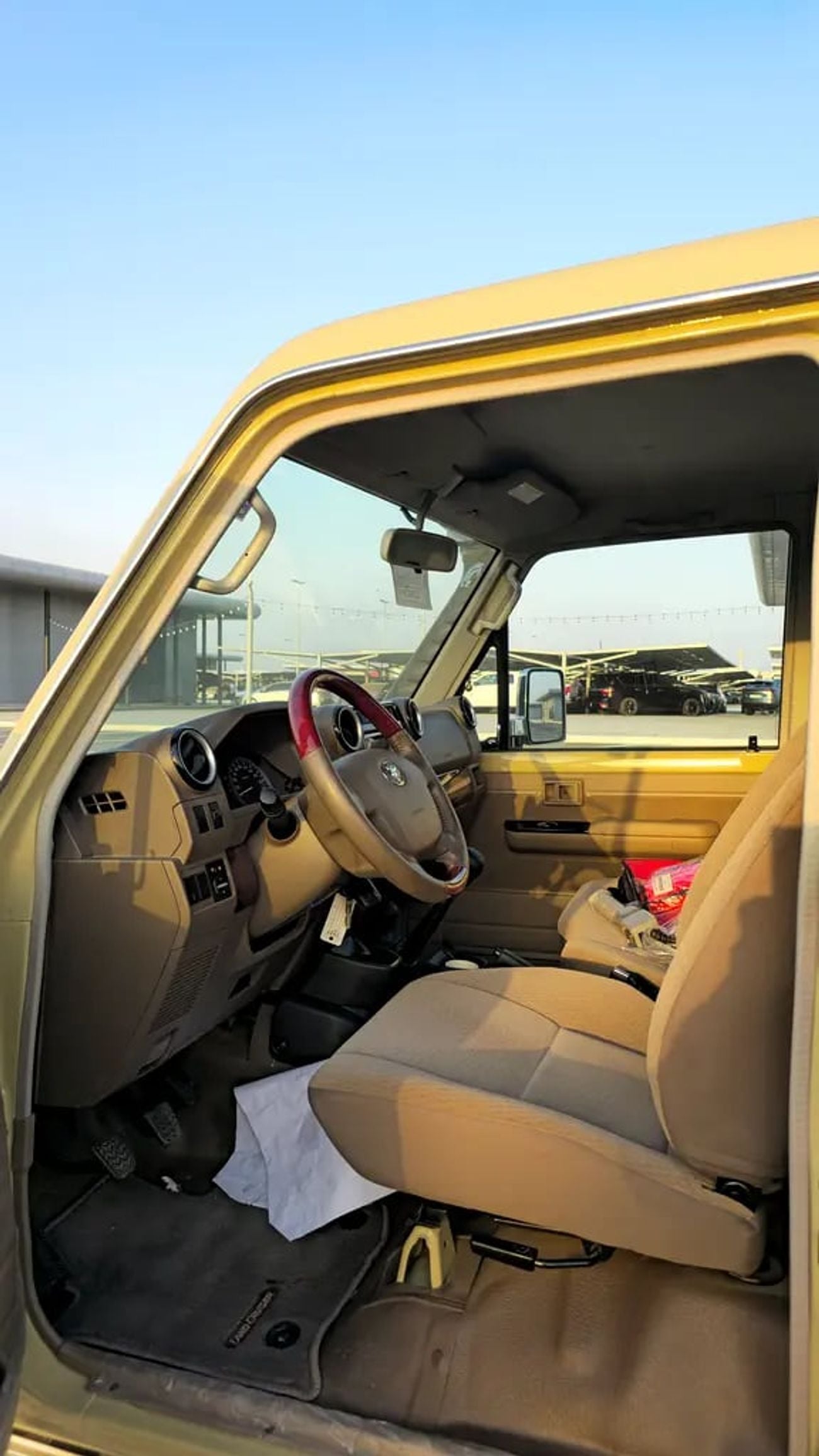 Toyota Land Cruiser 70 LC79 LX V8 4.5L DEISEL GCC Specs