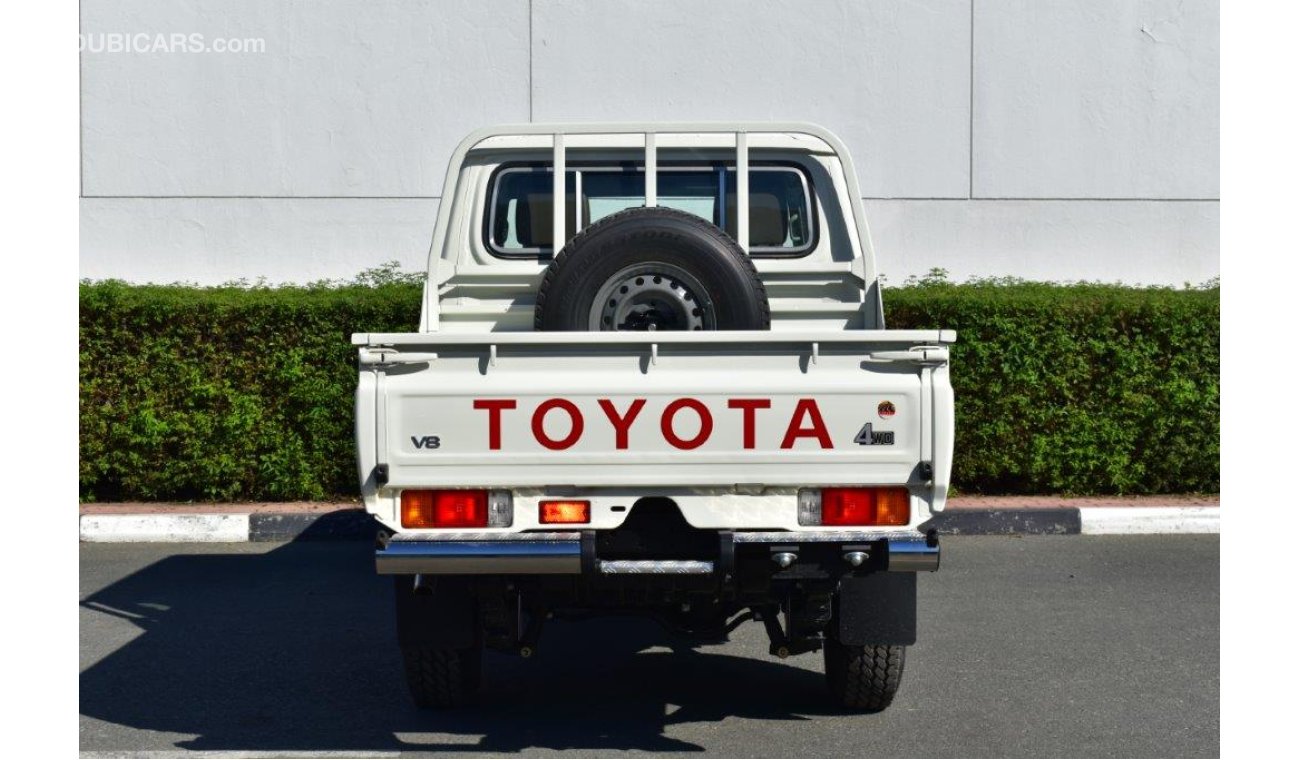 Toyota Land Cruiser Pick Up 79 DOUBLE CAB  V8 4.5L TURBO DIESEL 4WD MT