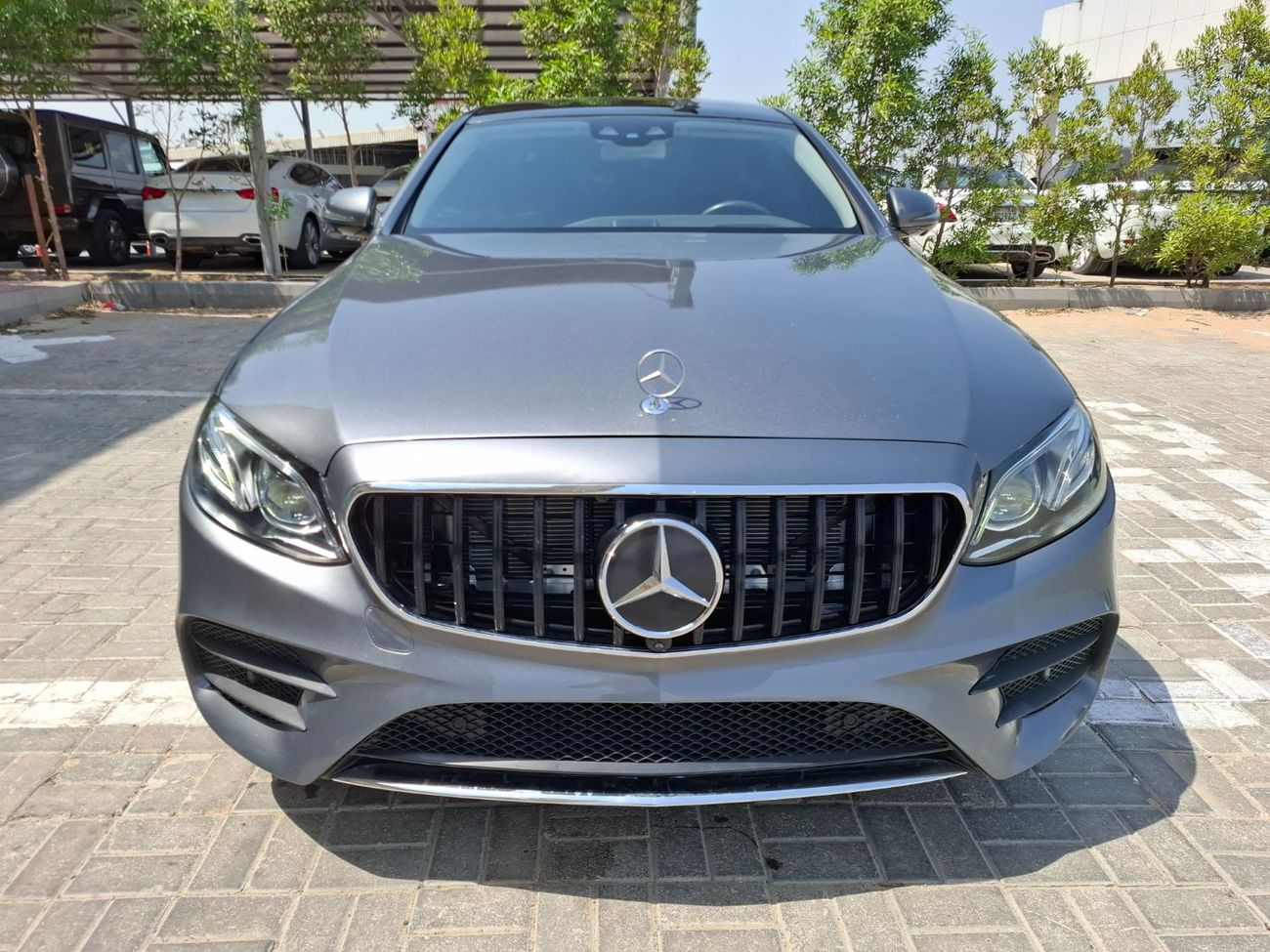 مرسيدس بنز E300 مرسيدس بنز E300e 2019