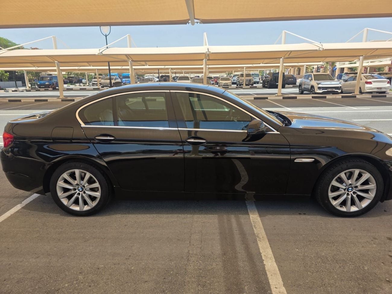 بي أم دبليو 530i