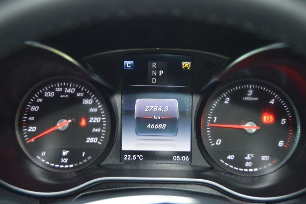 Mercedes-Benz GLC 200 Full option leather seats clean car