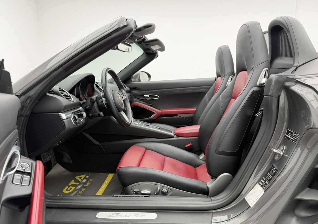 Porsche 718 Boxster STANDARD