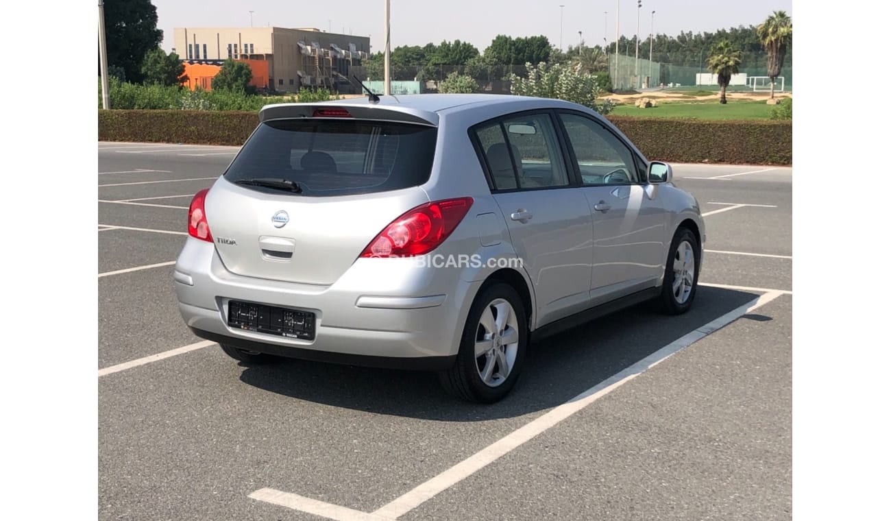 نيسان تيدا موديل 2012 خليجي فل مواصفات فتحه سقف مالك واحد من الوكاله مفتاحين فل مواصفات فتحه سقف