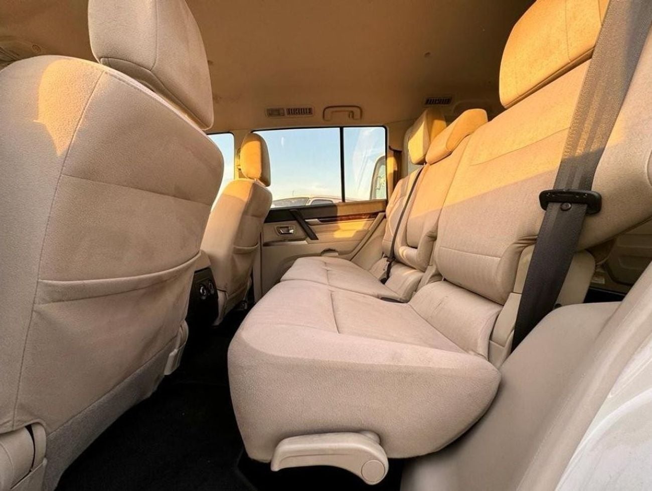 Mitsubishi Pajero GLS Base 3.5L (5 Seater)