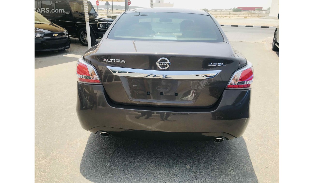 Nissan Altima 3.5 SL سياره نظيفه جدا بحاله ممتاذه بدون حوادث ضمان شاسيه جير ماكينه