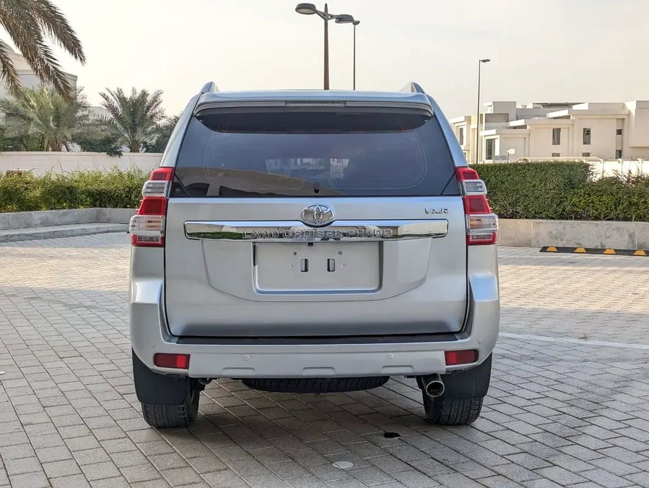 Toyota Prado VXR FULL OPTION V4 2.7L GCC IN EXCELLENT CONDITION