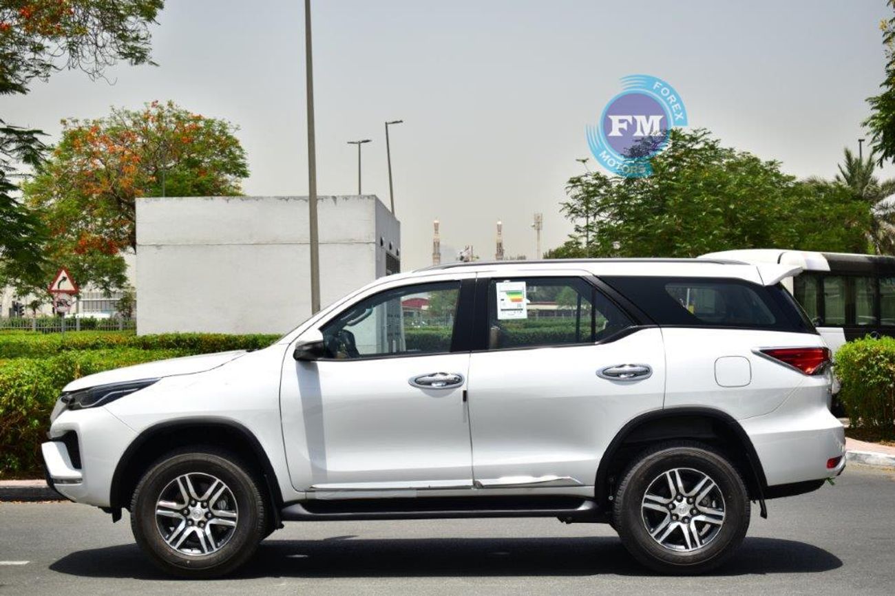 تويوتا فورتونر GXR Limited 2.7L Petrol 4WD 7 Seater Automatic