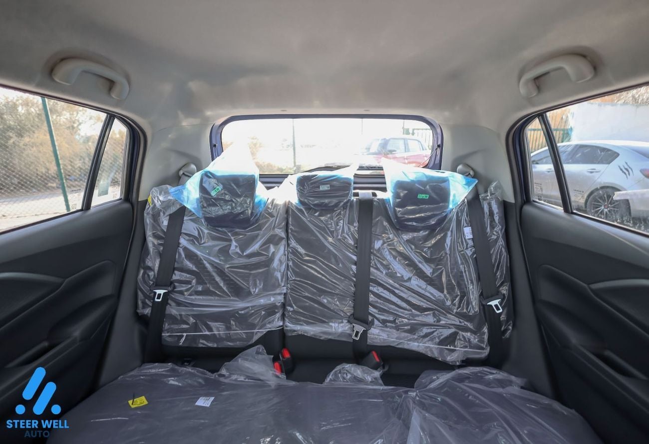 Suzuki Swift GLX 2026 – Dual-Tone White/Black, Keyless & Feature-Packed