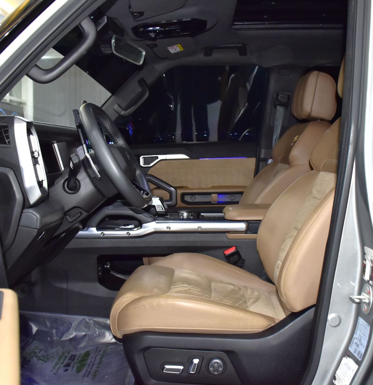 Jetour T2 LUX EXCELLENT DEAL for our Jetour T2 XWD ( 2024 Model ) in Grey Color Chinese Specs