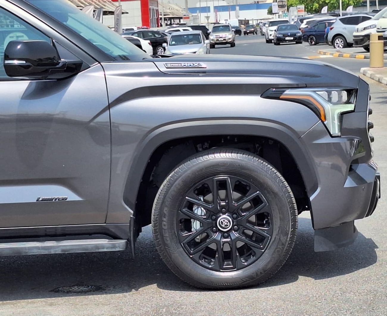 Toyota Sequoia 2024 TOYOTA SEQUOIA 4WD HYBRID 8 SEATER