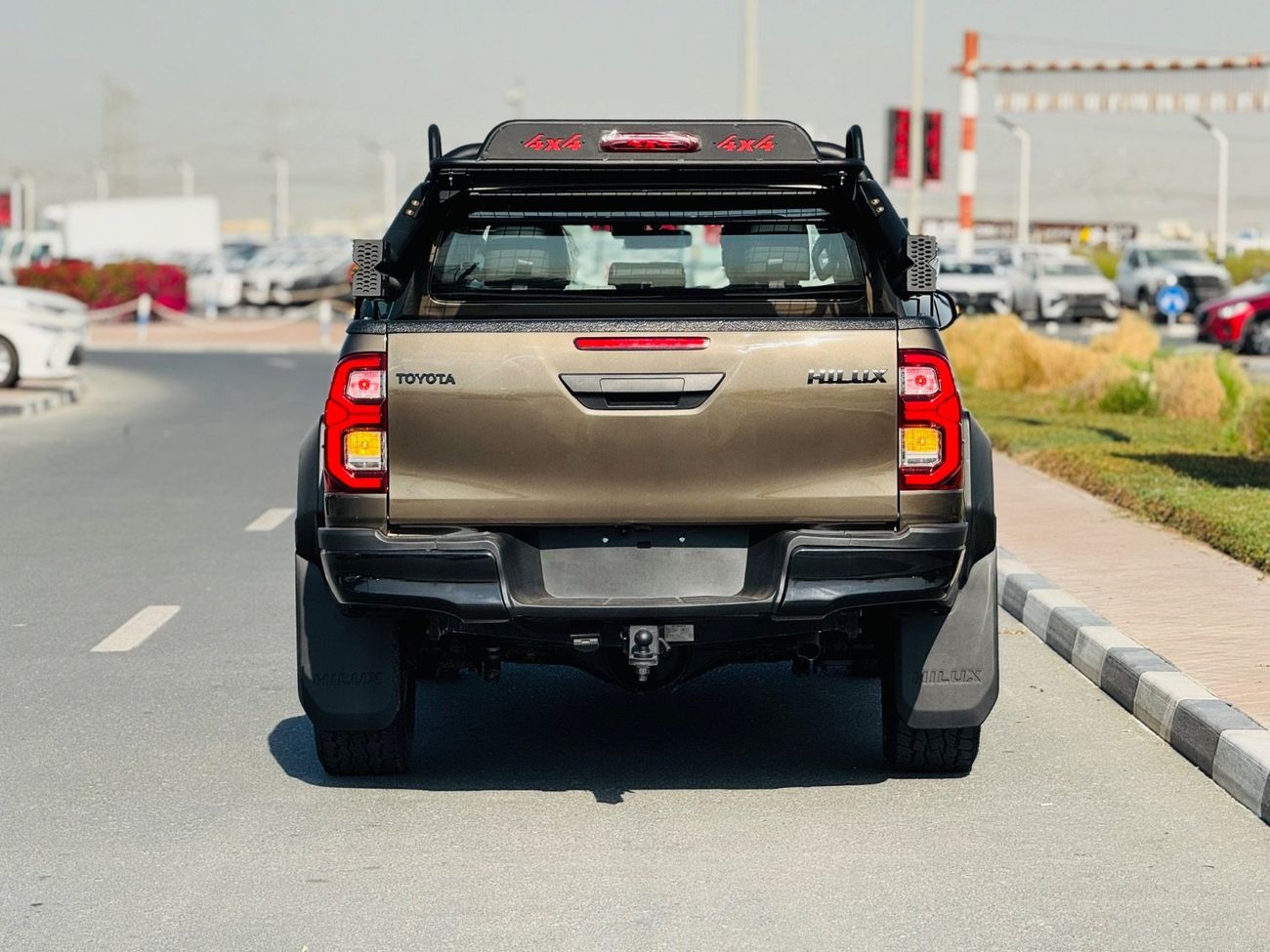 تويوتا هيلوكس Toyota HILUX RHD