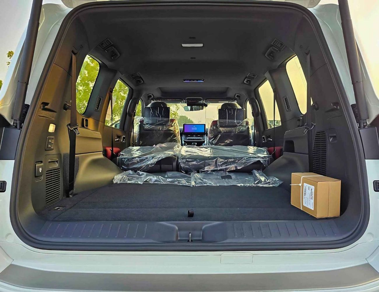 Toyota Land Cruiser VXR TWIN TURBO EXCL / HIGH OPTION / SUNROOF, LEATHER, POWER SEATS/3.5L PETROL V6 A/T/ (CODE # LCTVXR