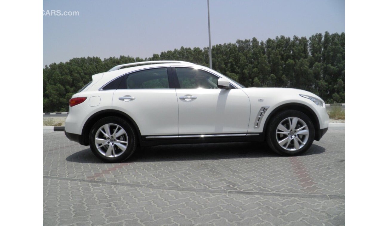 Infiniti FX35 2012