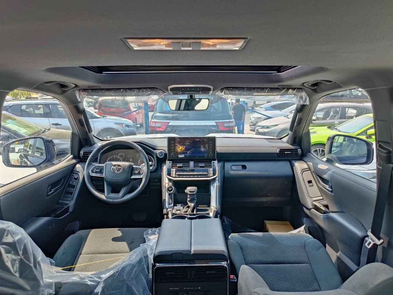 Toyota Land Cruiser LC300 GXR / 3.5L V6 PETROL / SUNROOF / FABRIC SEATS / DRIVER POWER SEATS (CODE # LC35GXRM)