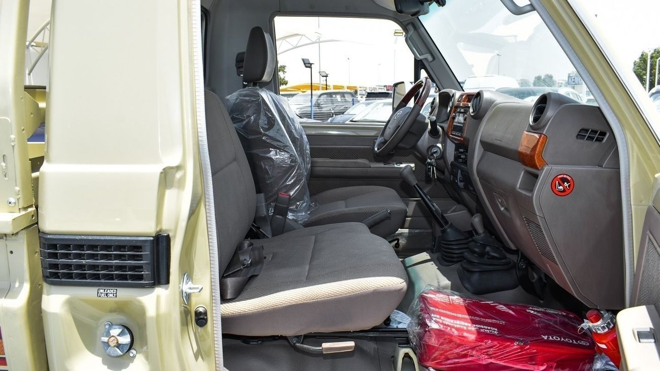 تويوتا لاند كروزر بيك آب TOYOTA LAND CRUISER PICK-UP 4.0L V6 PETROL 2022