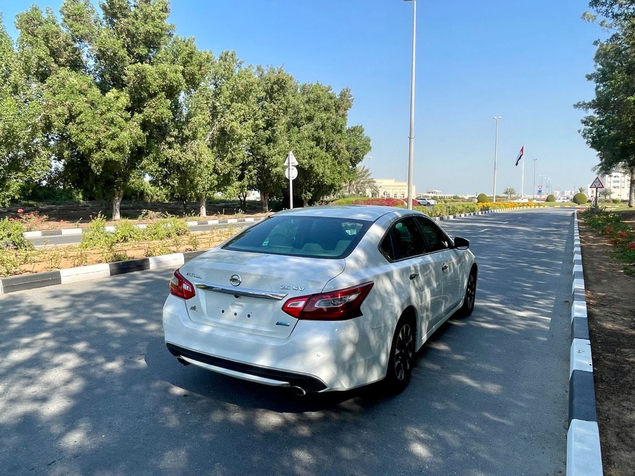 نيسان ألتيما