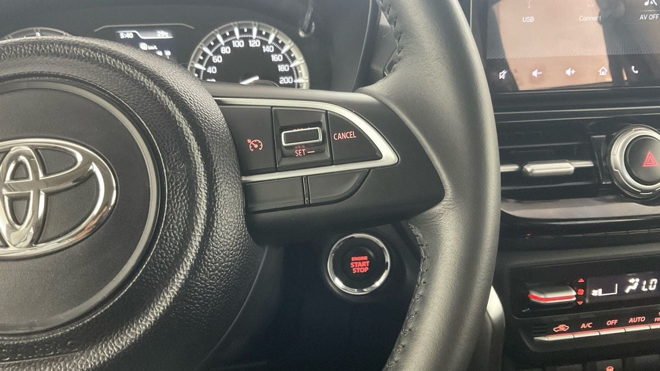 تويوتا أوربان كروزر GLX | شامل الضمان | 0 ﺪﻔﻋﺓ ﺃﻮﻟﻯ