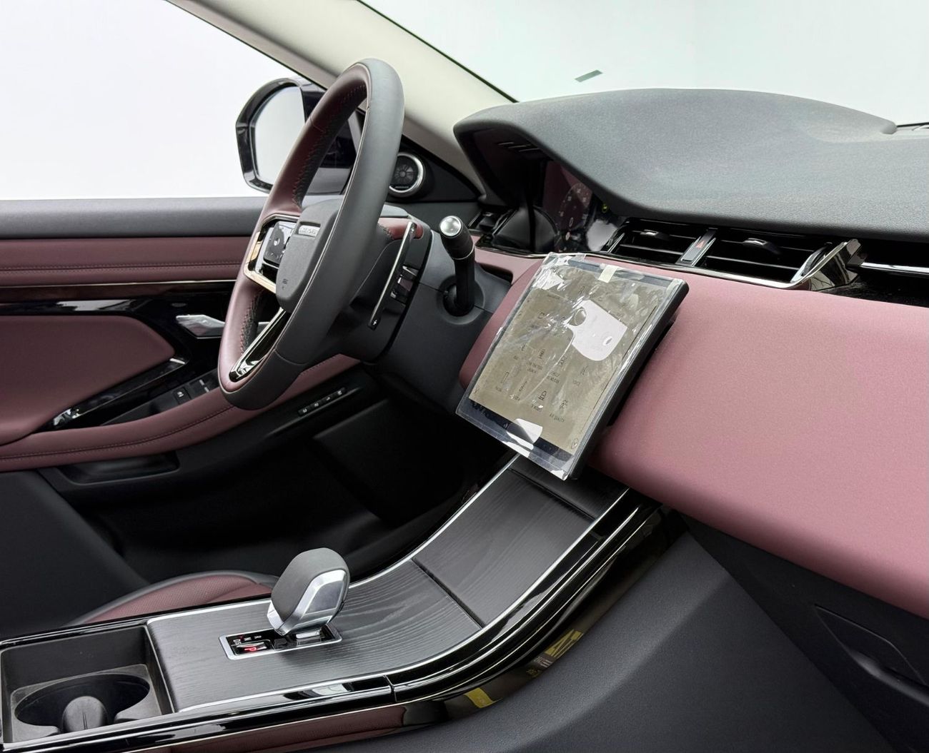 Land Rover Range Rover Evoque P250 2.0L (250 HP) 2025 Range Rover Evoque P250 Dynamic, Two Year Unlimited KM Warranty,Brand New,Ex