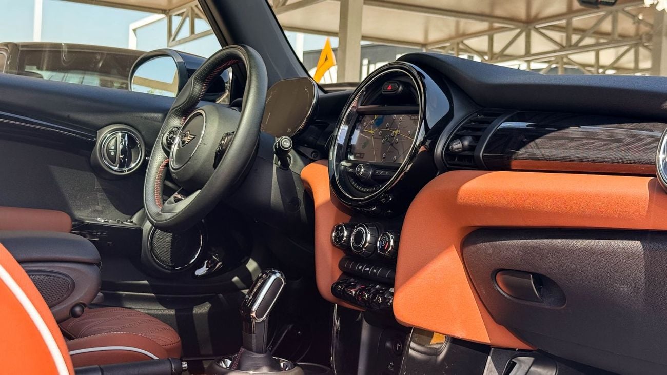 ميني كوبر إس JCW Kit 2022 Full Service History GCC Low Mileage 2.0L Turbo 4 Cylinders